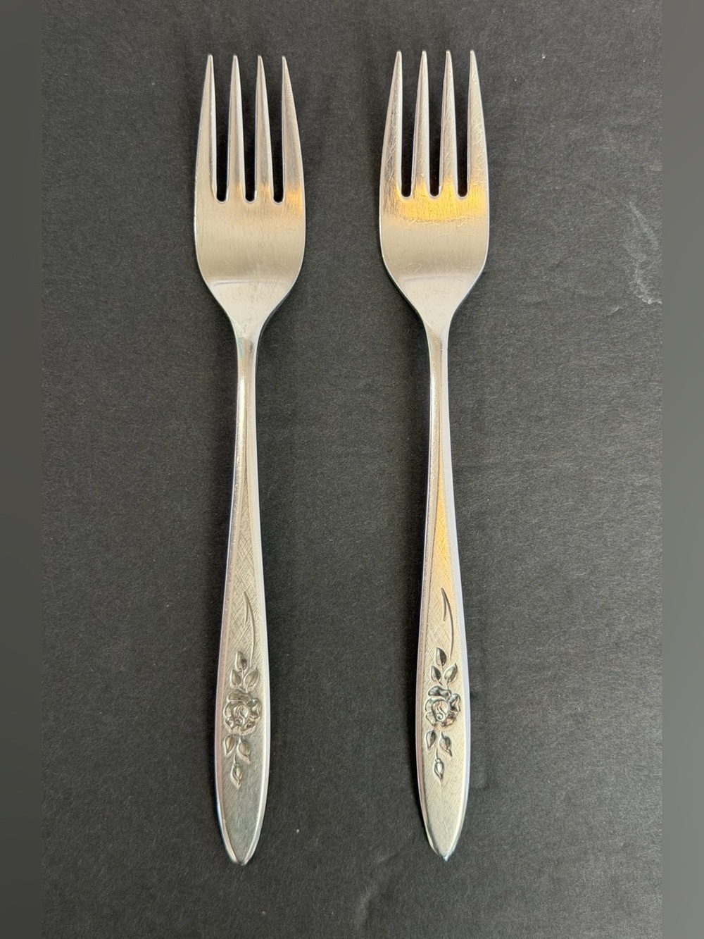 Oneida Community ROSE SHADOW Lot Of 2 Salad Fork 6 3/4" Stainless Steel Flatware